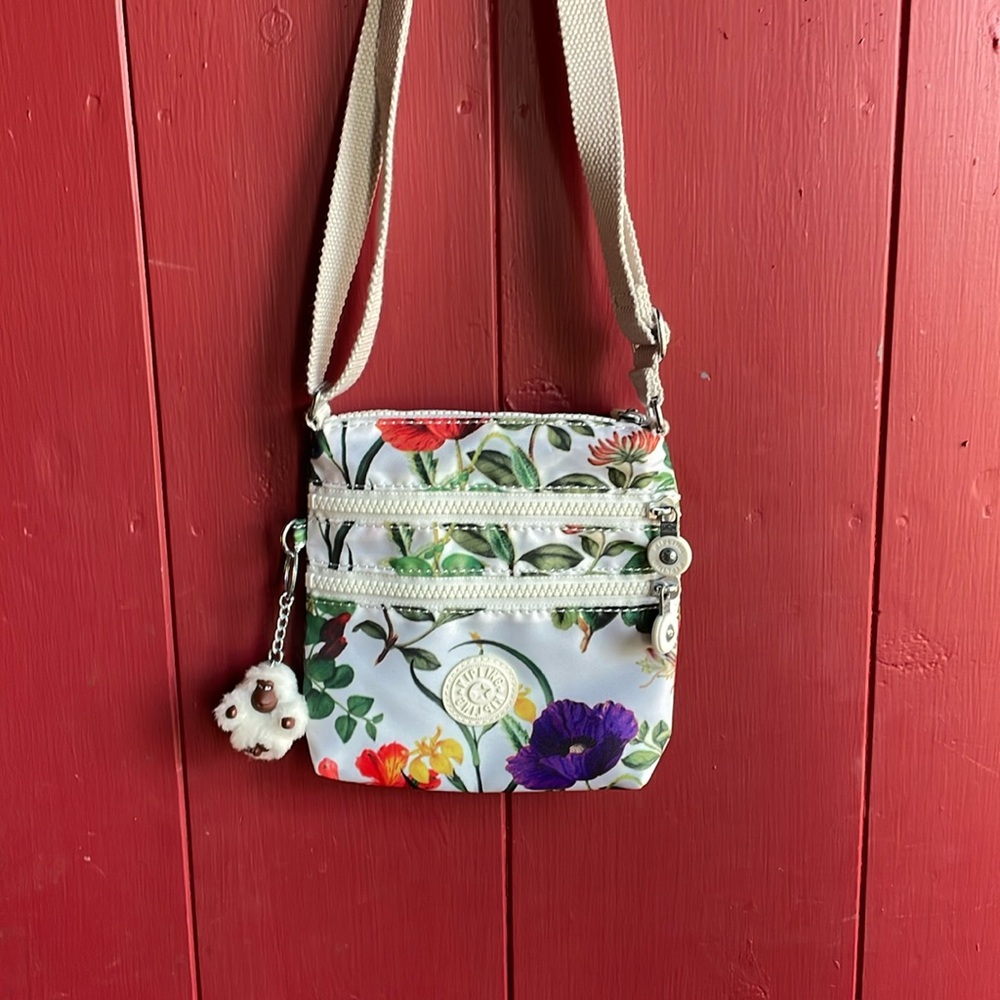 Kipling Crossbody Bag Colorful Printed Botanical Floral Money Chain XS